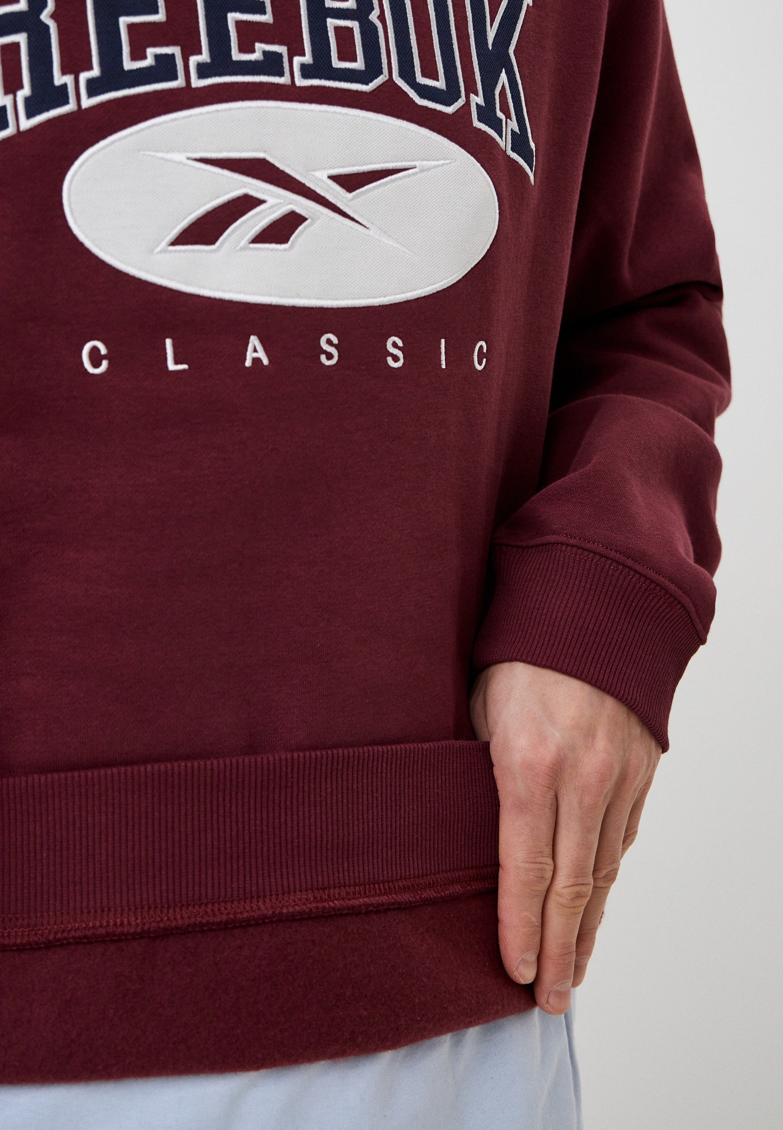 Свитшот Reebok Archive Essentials Crew