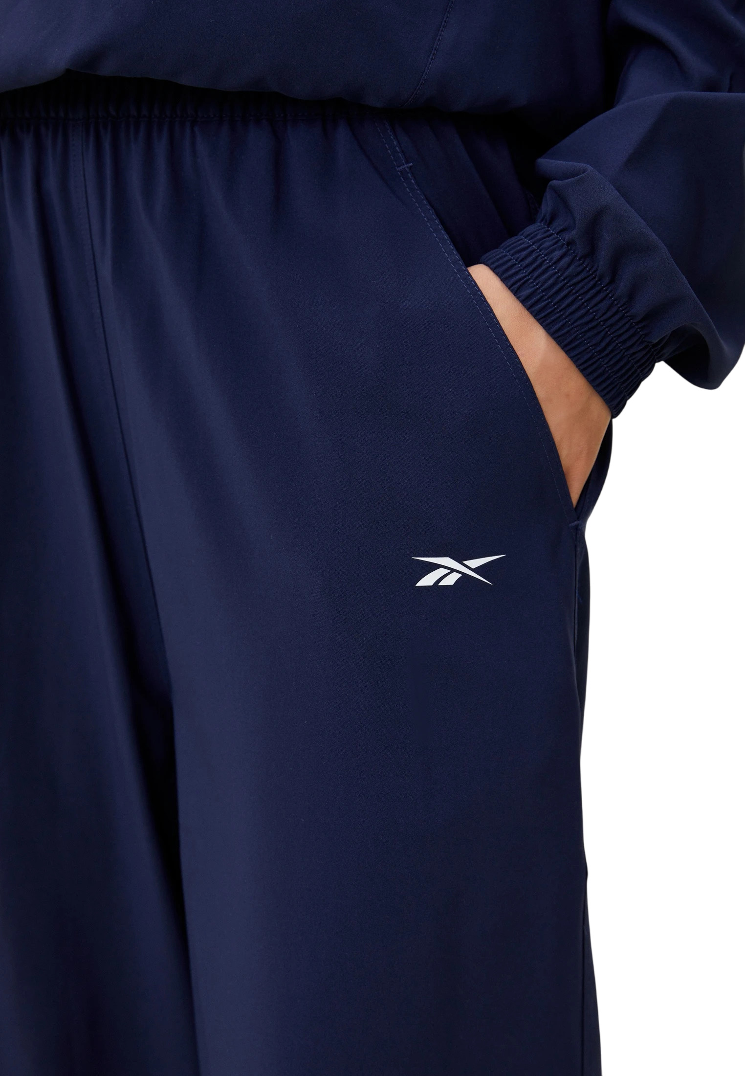 Брюки Reebok ID TRAIN WOVEN PANT