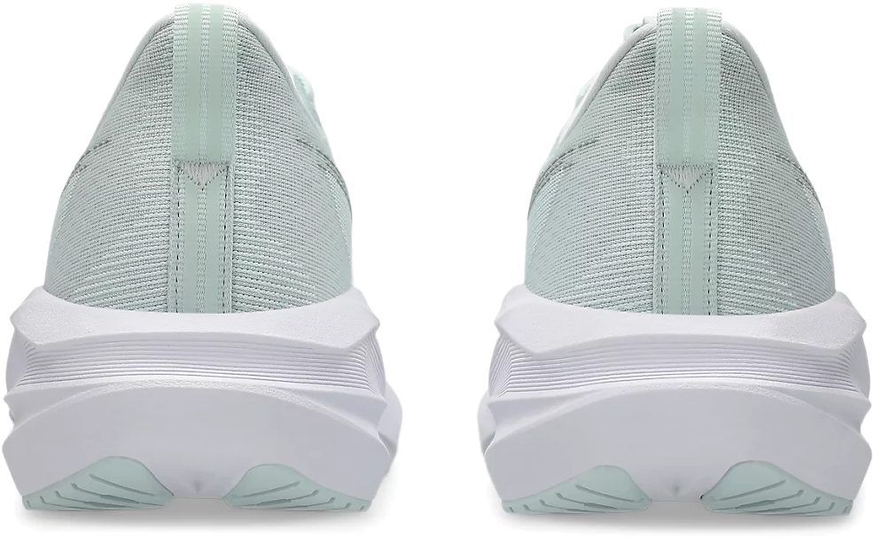 Кроссовки Asics Novablast 5