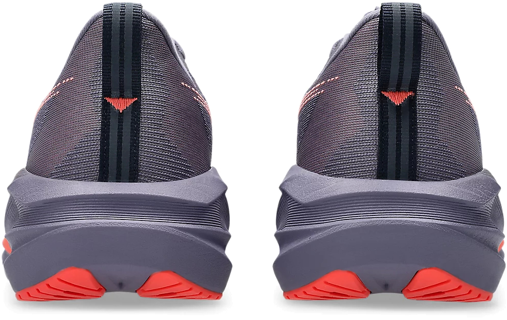 Кроссовки Asics Novablast 5