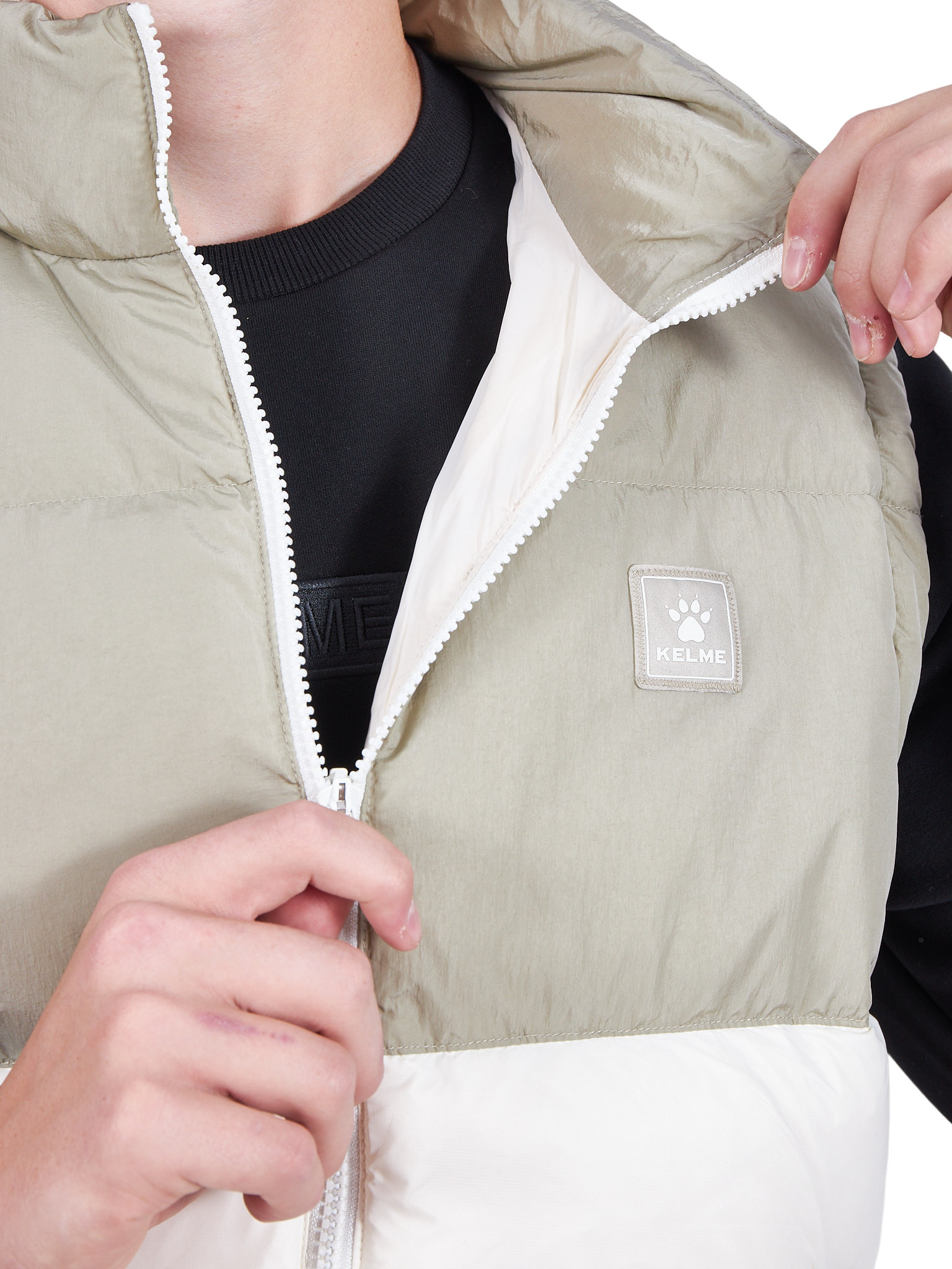 Жилет пух. Kelme Men'S Down Vest