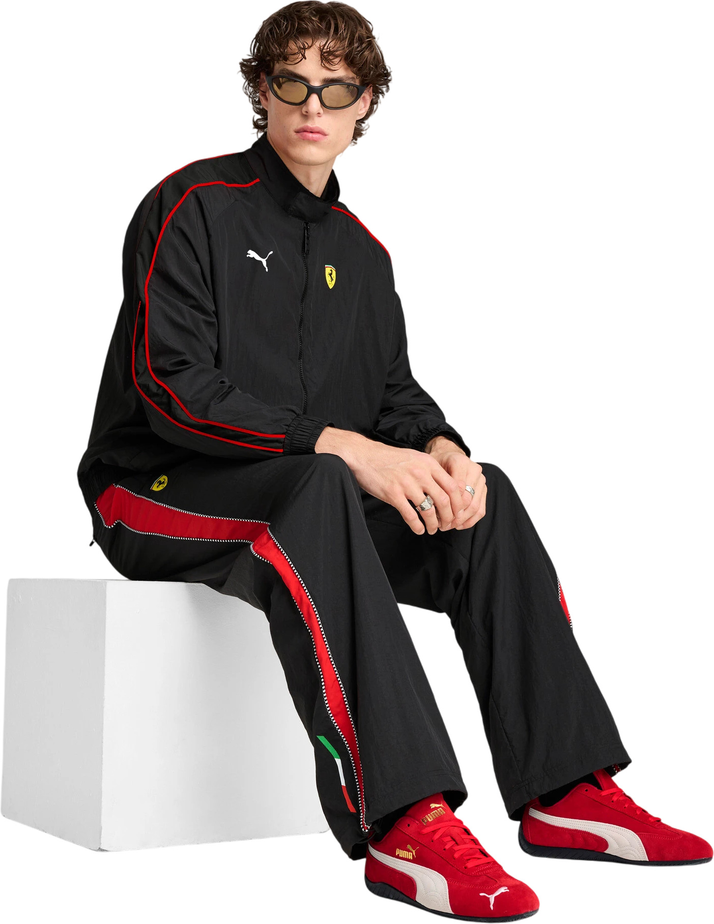 Куртка Puma Ferrari Race T7 Oversized Jacket