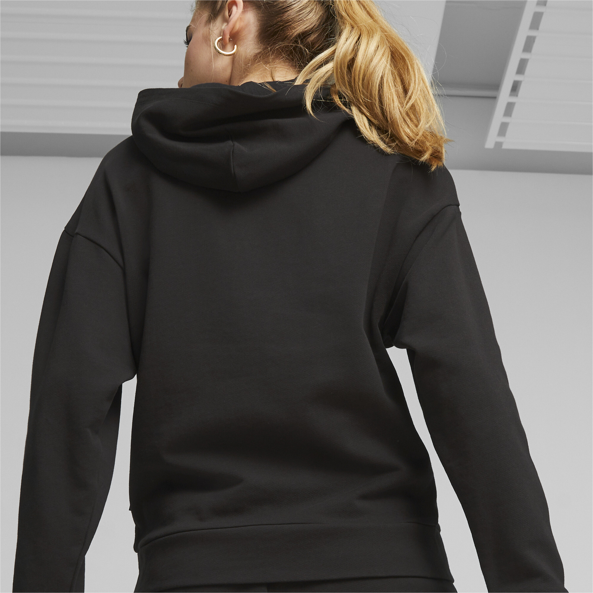 Толстовка Puma BETTER ESSENTIALS Hoodie TR