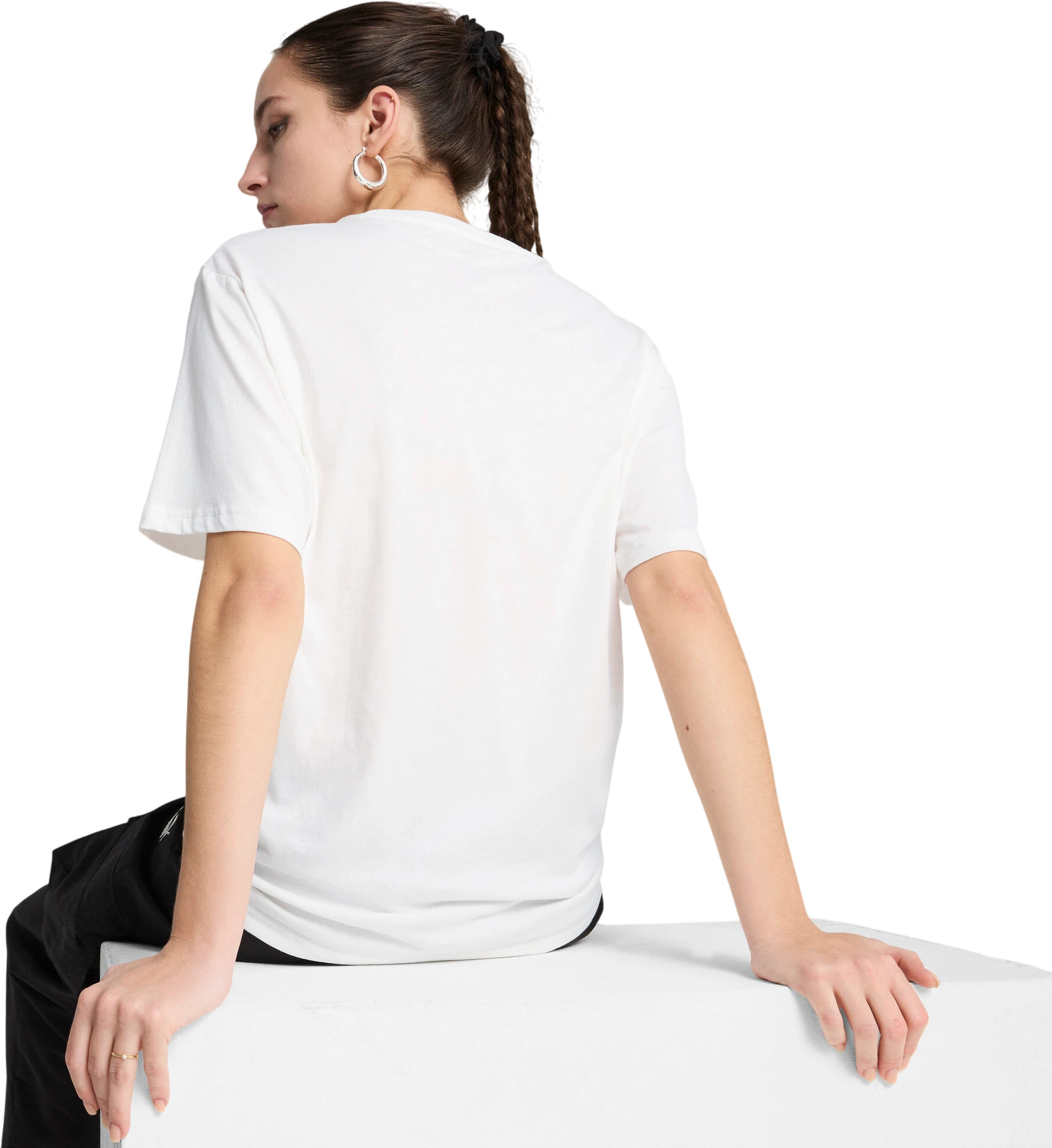 Футболка Puma ESS Relaxed Tee