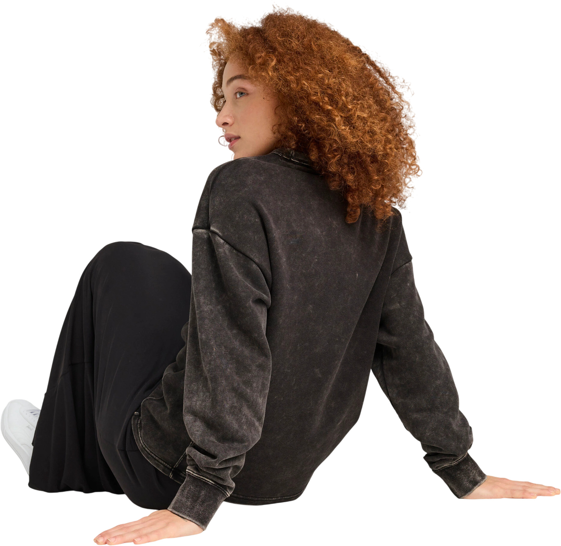 Джемпер Puma Class Comfort Washed Crew Tr