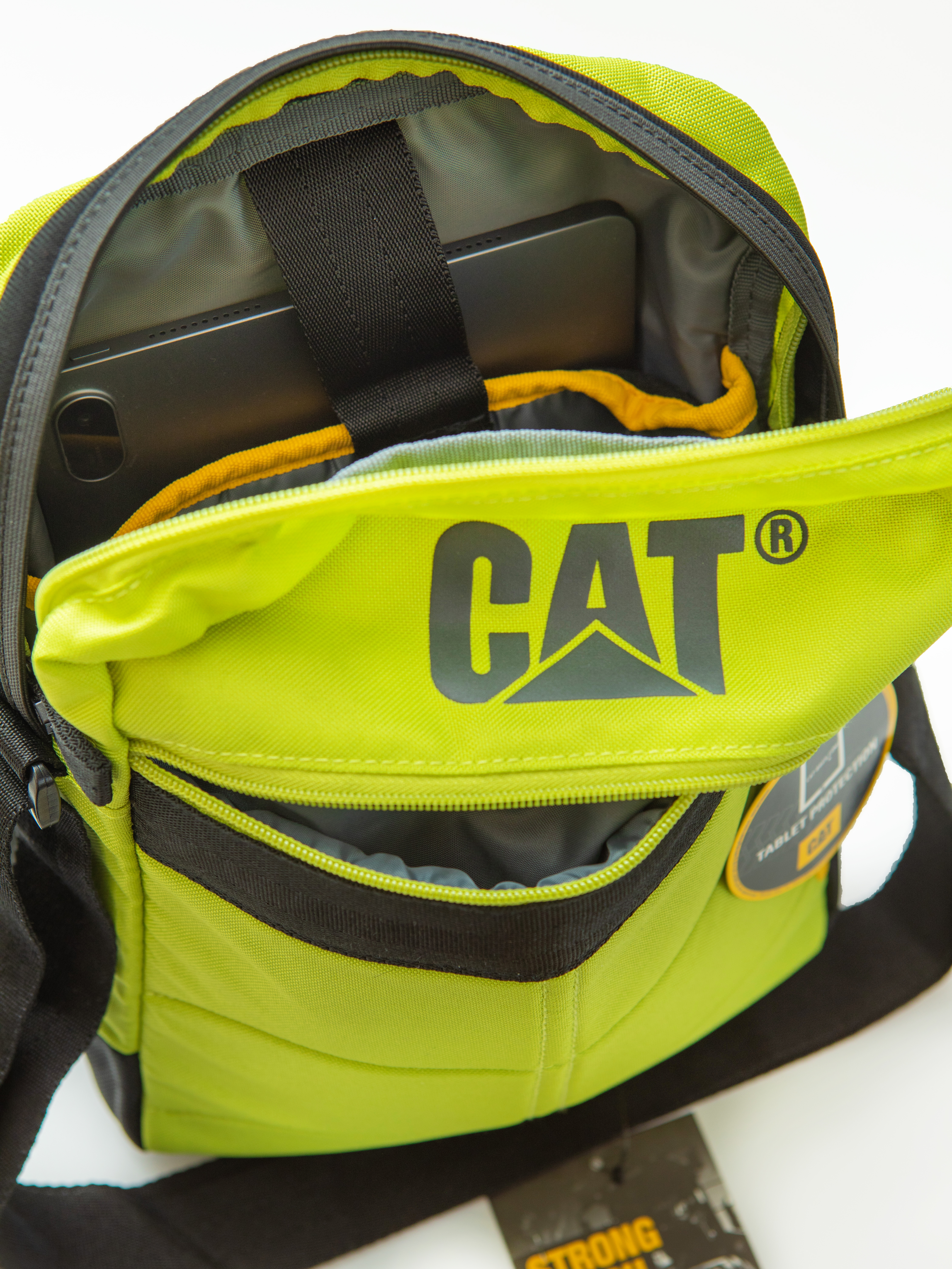 Сумка Caterpillar APPLE GREEN TABLET BAG RYAN MILLENNIAL