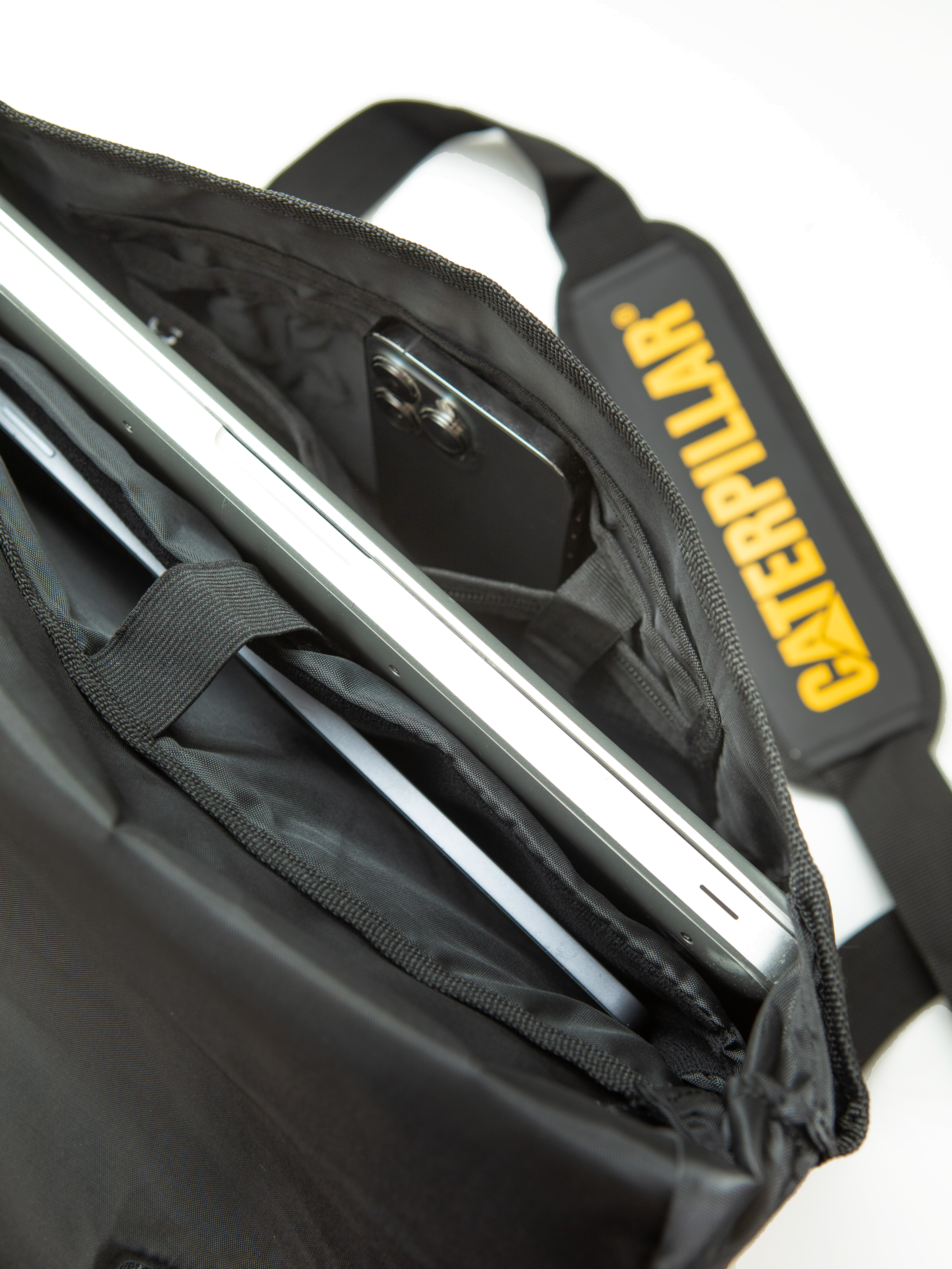 Сумка Caterpillar BLACK SMALL MESSENGER GREAT BASIN TARP POWER