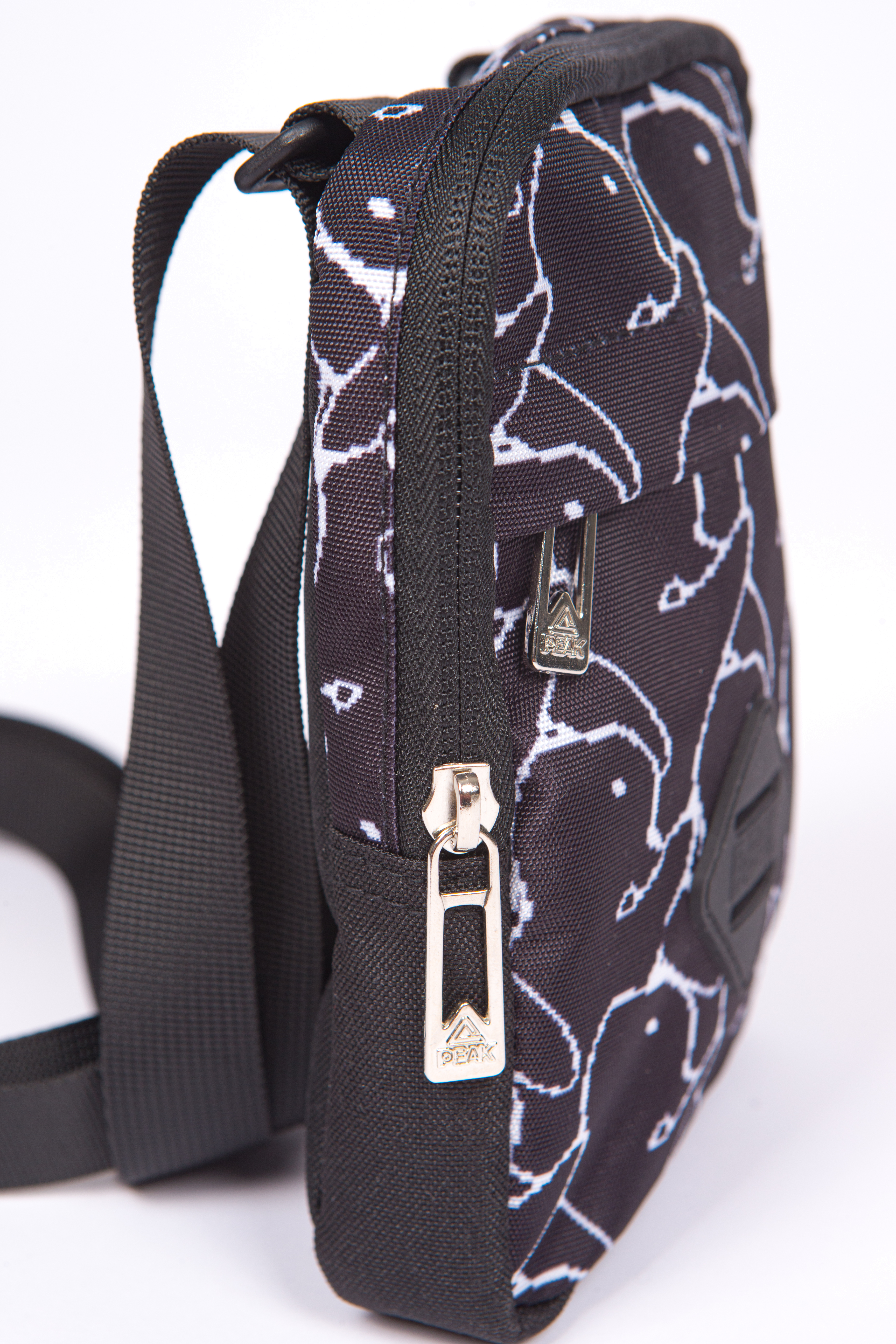 Сумка Peak Single Shoulder Bag