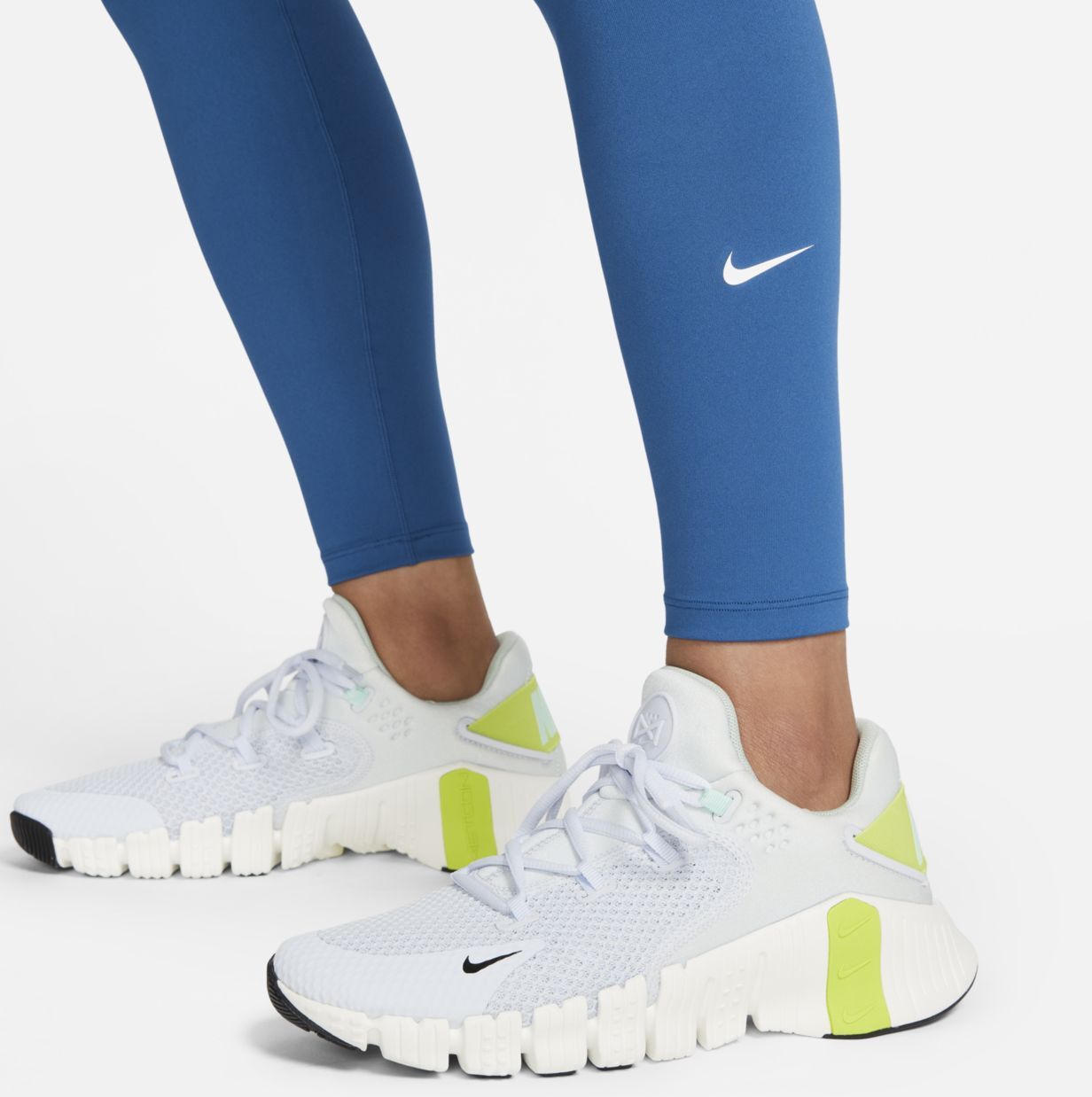 Тайтсы Nike W One Mid-Rise Leggings