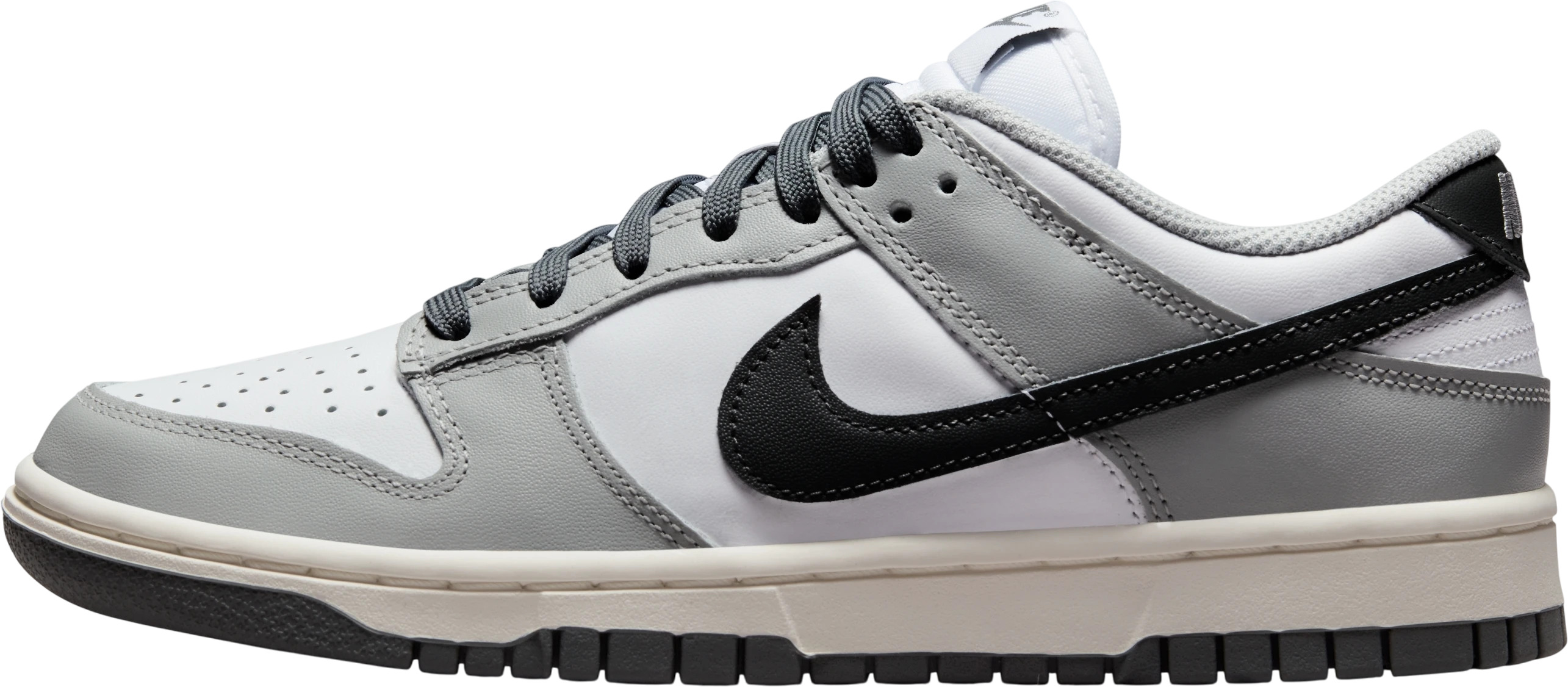 Кроссовки Nike NIKE WMNS DUNK LOW
