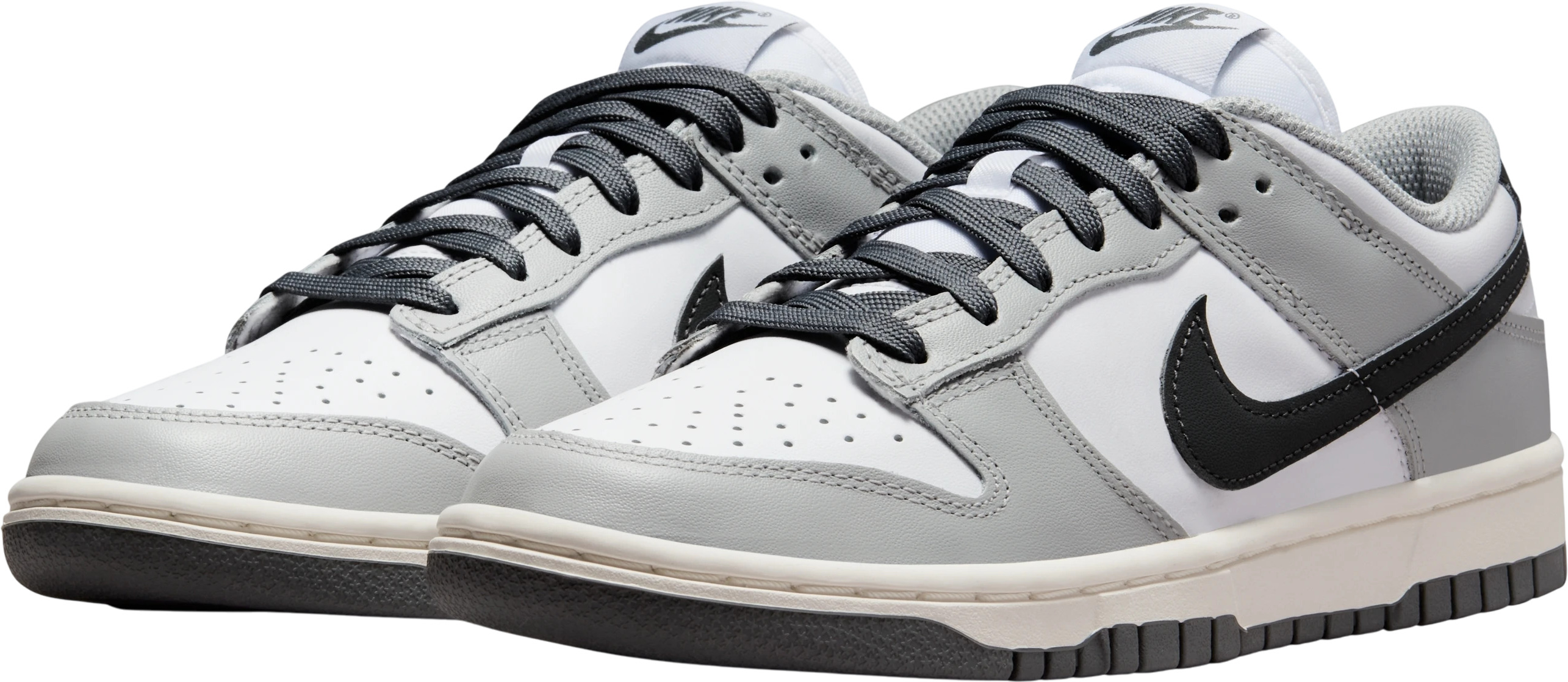 Кроссовки Nike NIKE WMNS DUNK LOW