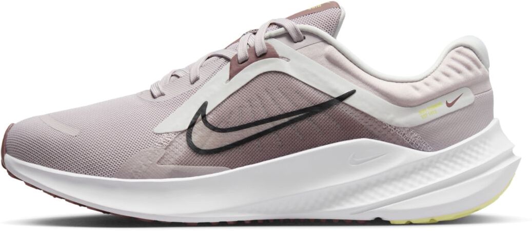 Кроссовки Nike Wmns Quest 5