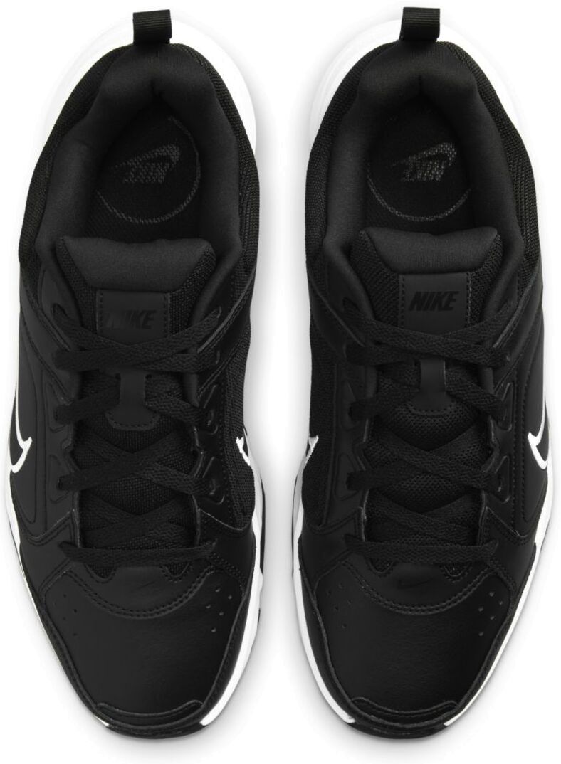 Кроссовки Nike Defyallday