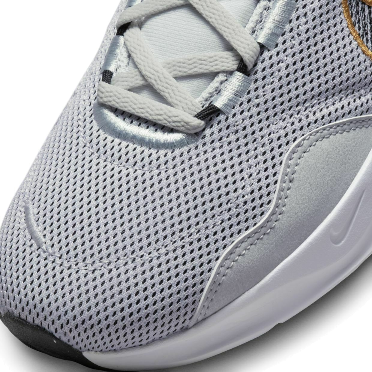 Кроссовки Nike M Legend Essential 3 Next Nature Training