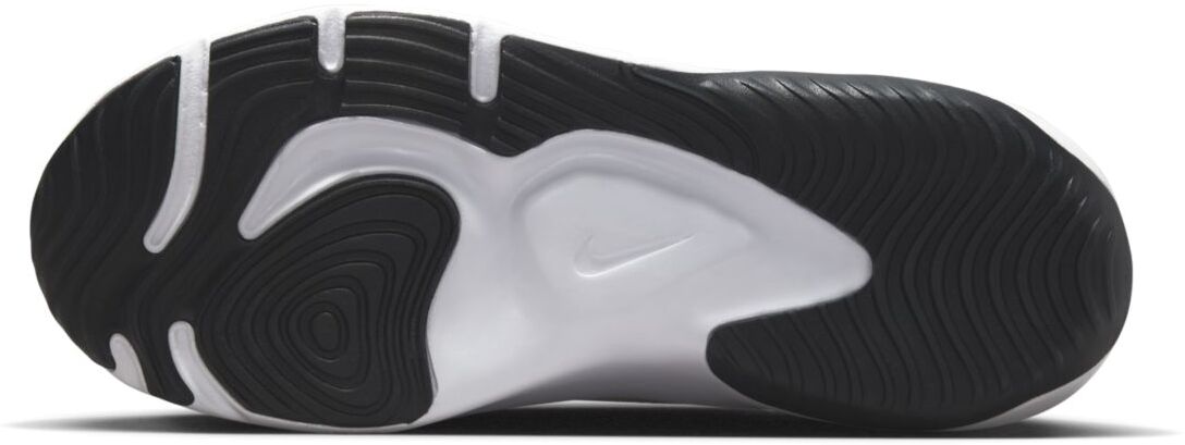 Бутсы Nike M Legend Essential 3 Nn