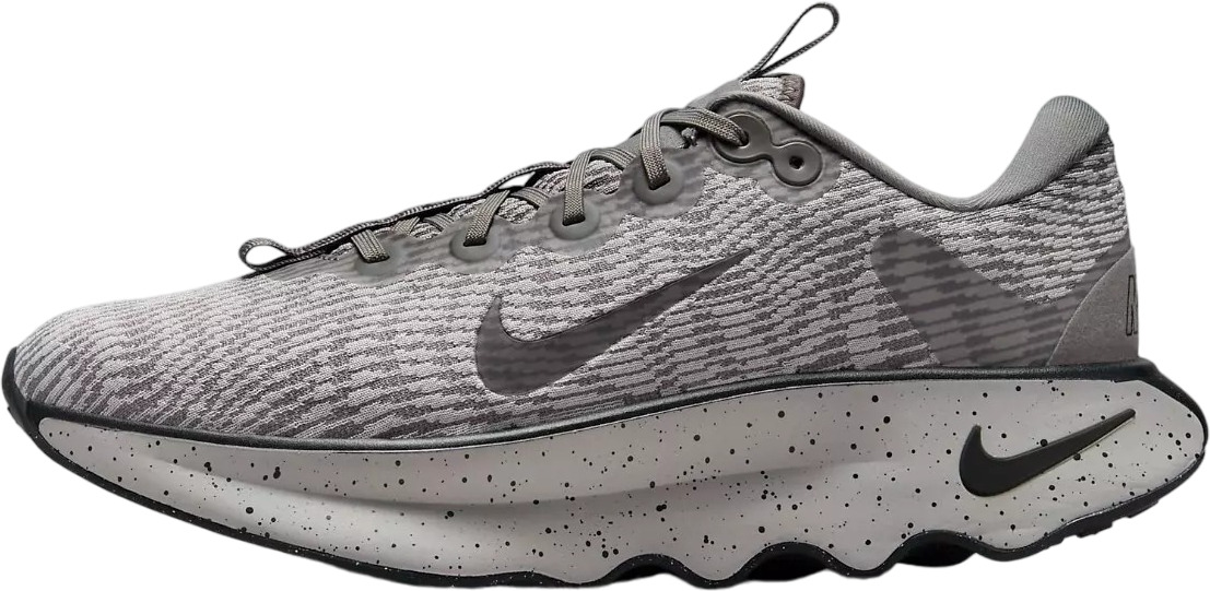 Кроссовки Nike Motiva