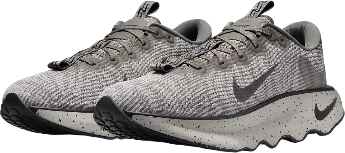 Кроссовки Nike Motiva