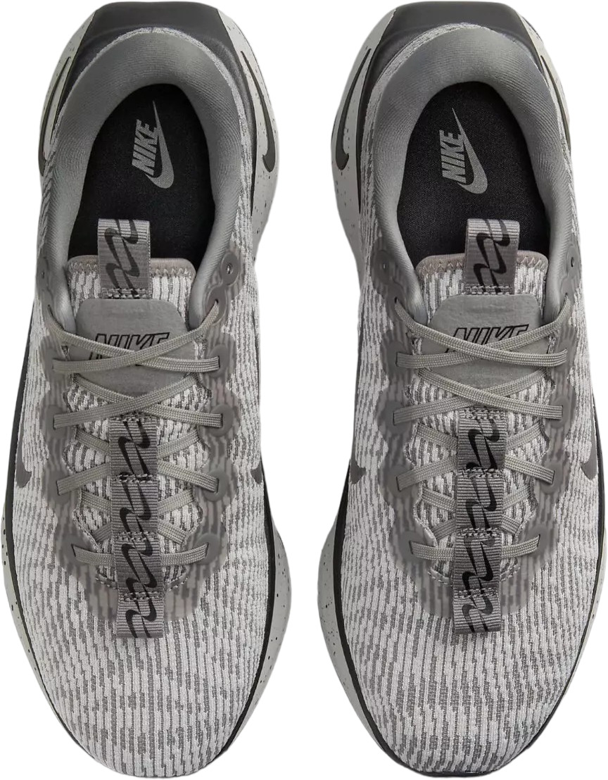 Кроссовки Nike Motiva