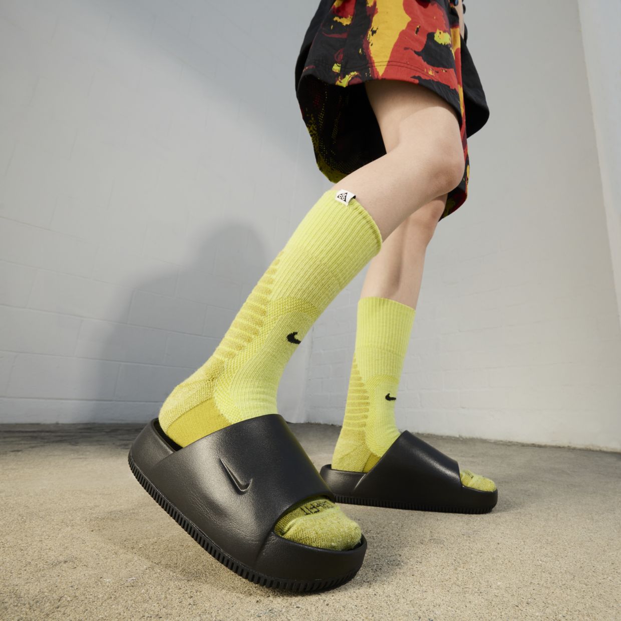 Шлепанцы Nike W Calm Slide