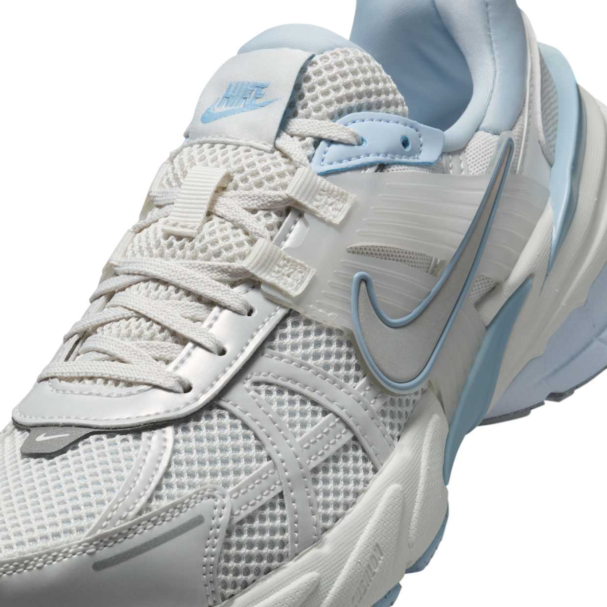Кроссовки Nike V2K Run