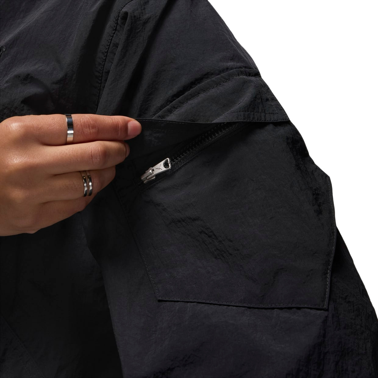 Куртка Nike M J Ess Stmt Ltwt Rngd Jkt