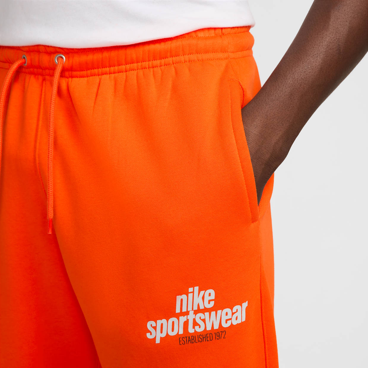 Брюки Nike M Nk Club Bb Cf Pant Nsw Gfx