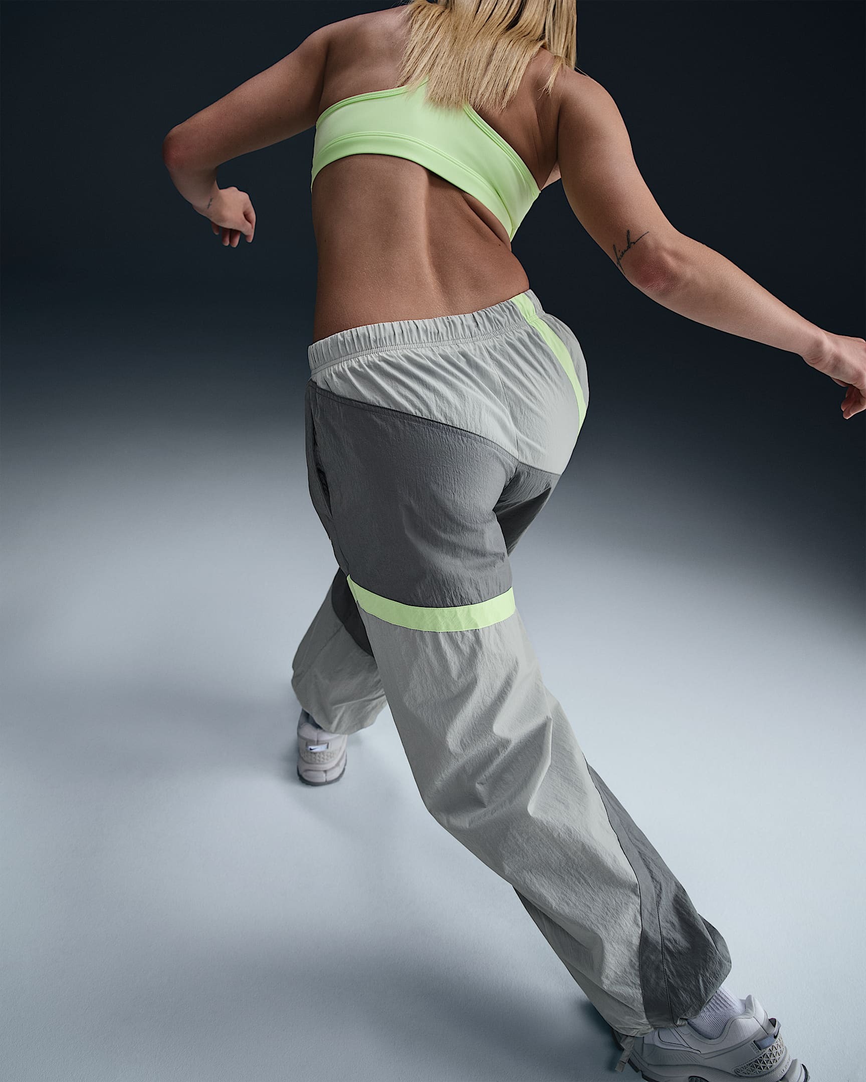 Брюки Nike W Nsw Street Wvn Oh Pant