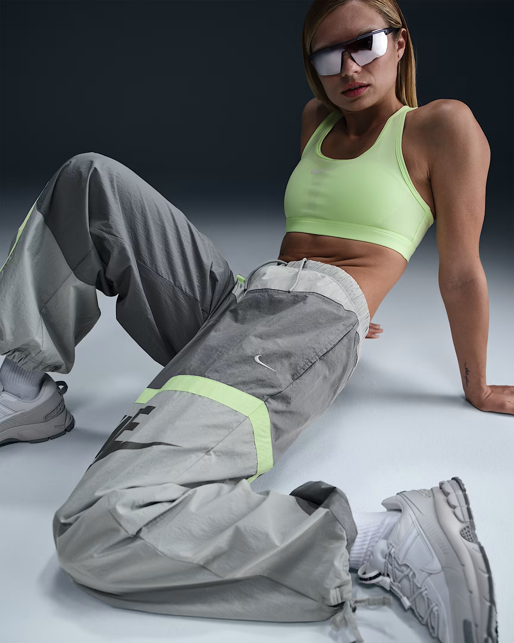 Брюки Nike W Nsw Street Wvn Oh Pant
