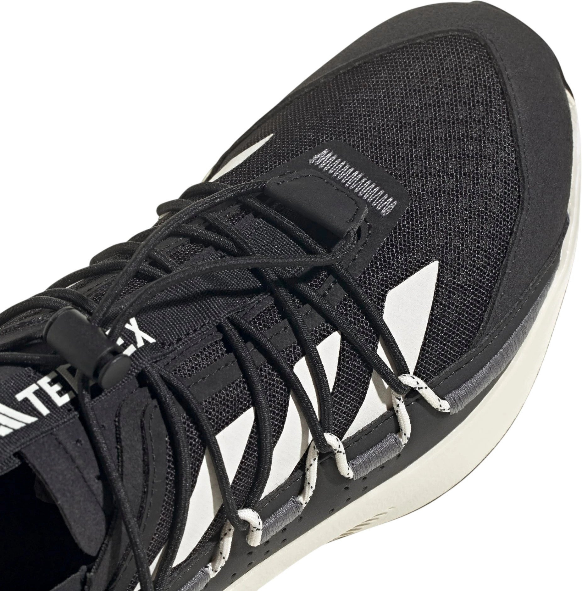 Кроссовки Adidas Terrex Voyager 21 W