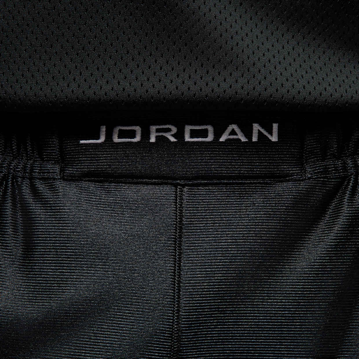 Шорты Nike M J ESS CTSC SHORT