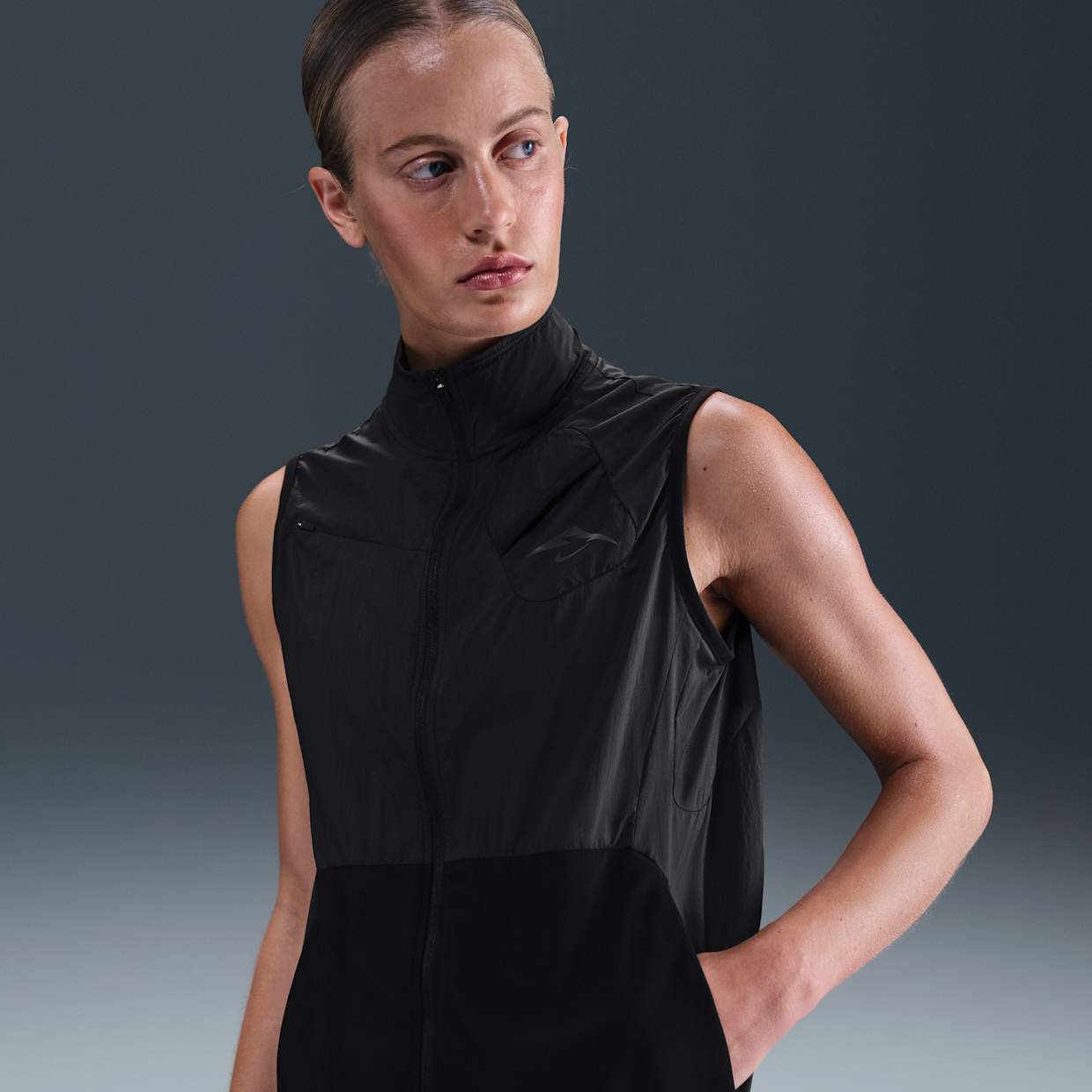 Жилетка Nike W NK TRAIL REPEL VEST