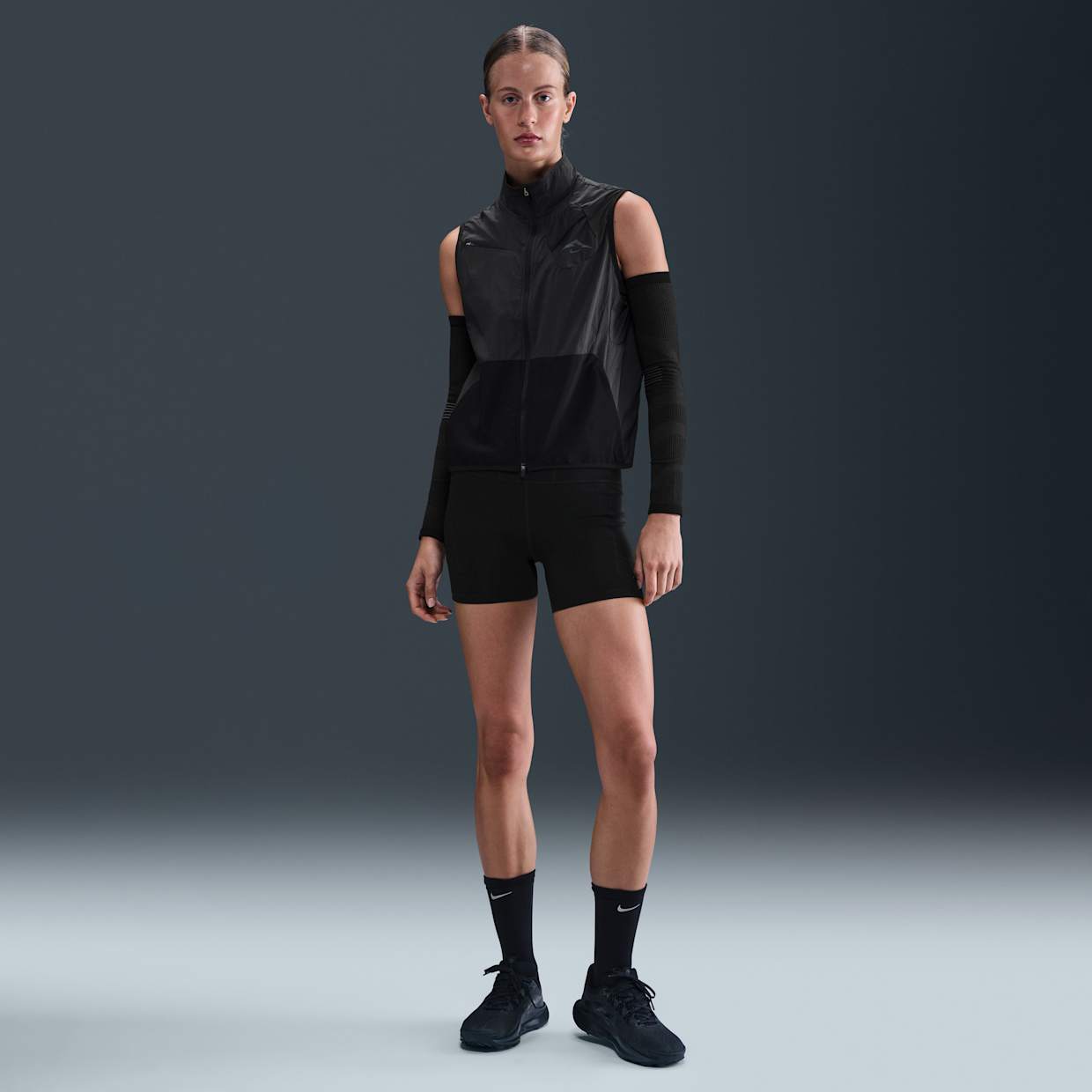 Жилетка Nike W NK TRAIL REPEL VEST