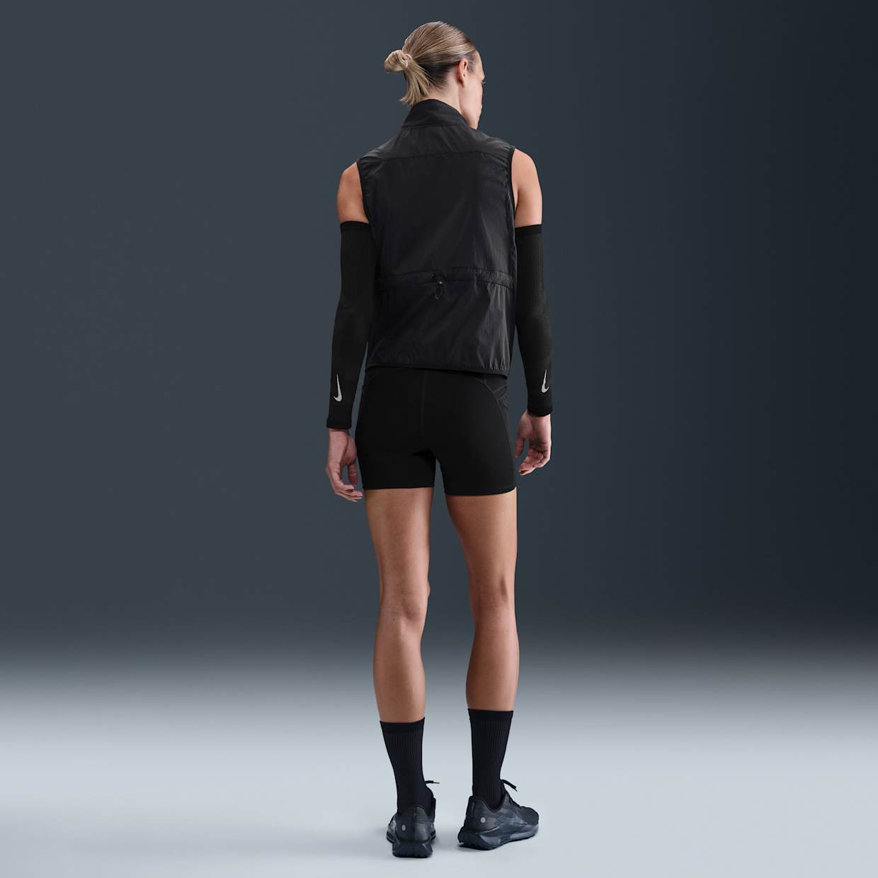 Жилетка Nike W NK TRAIL REPEL VEST