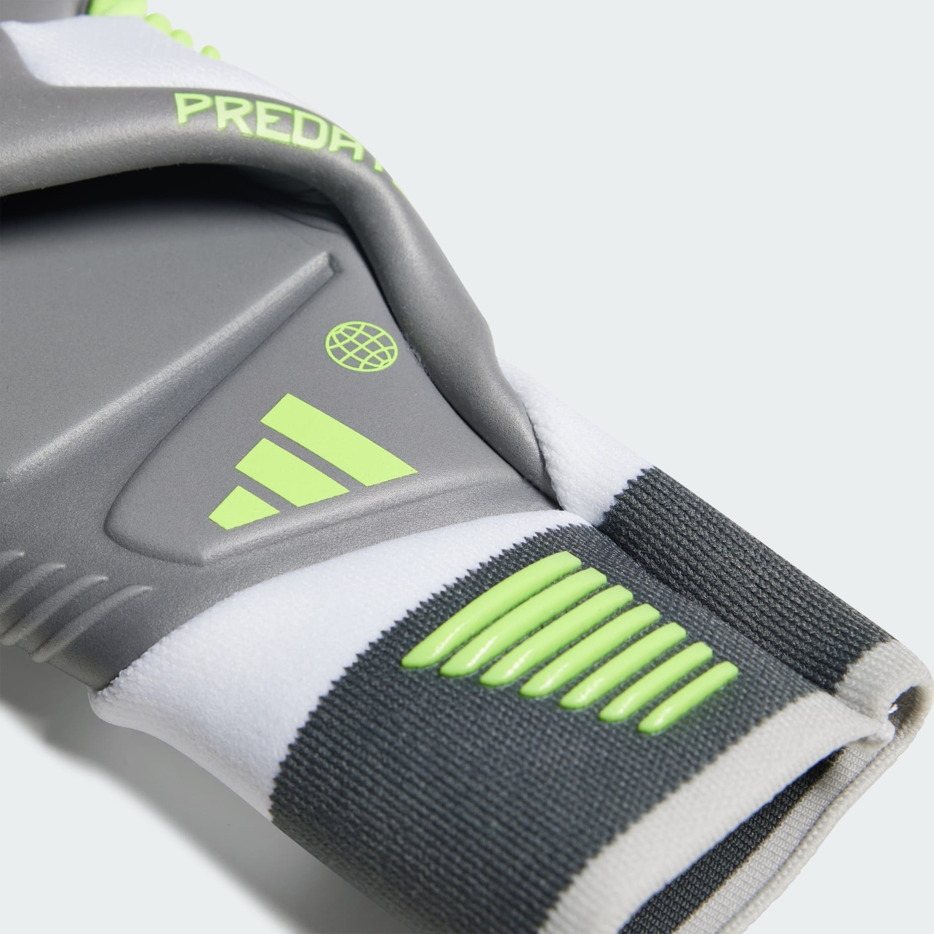 Перчатки вратарские Adidas Pred Gl Pro