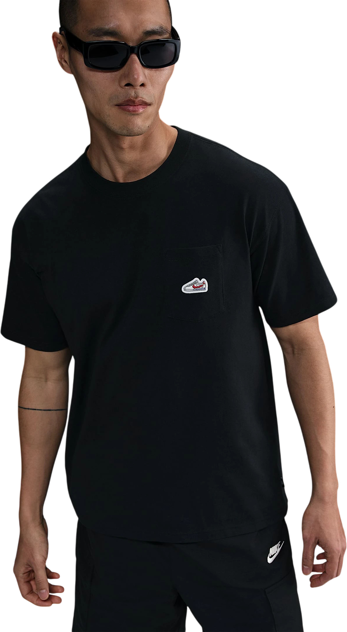 Футболка Nike U Nsw Tee M90 Snkr Ptch Pkt 2