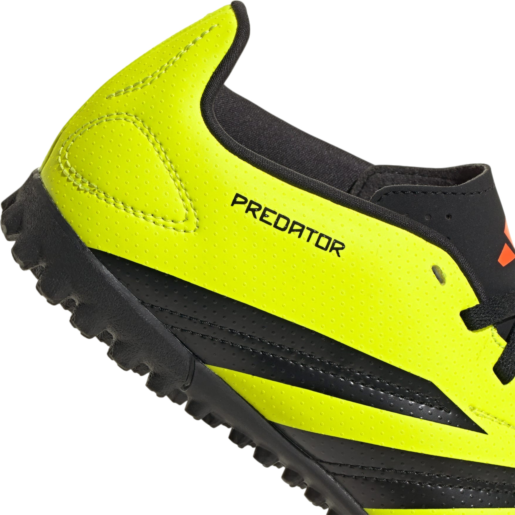 Шиповки Adidas PREDATOR CLUB L TF
