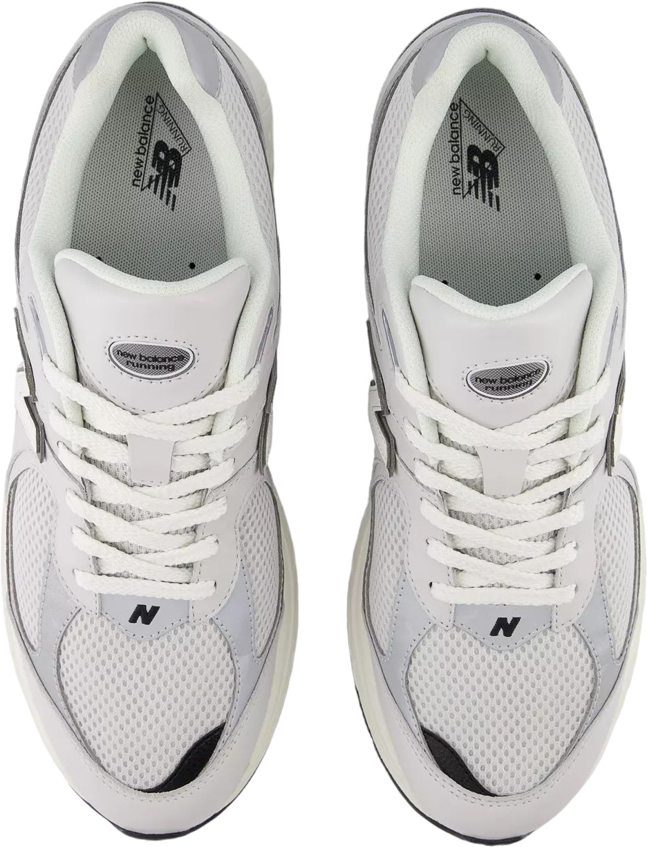 Кроссовки New Balance 2 002