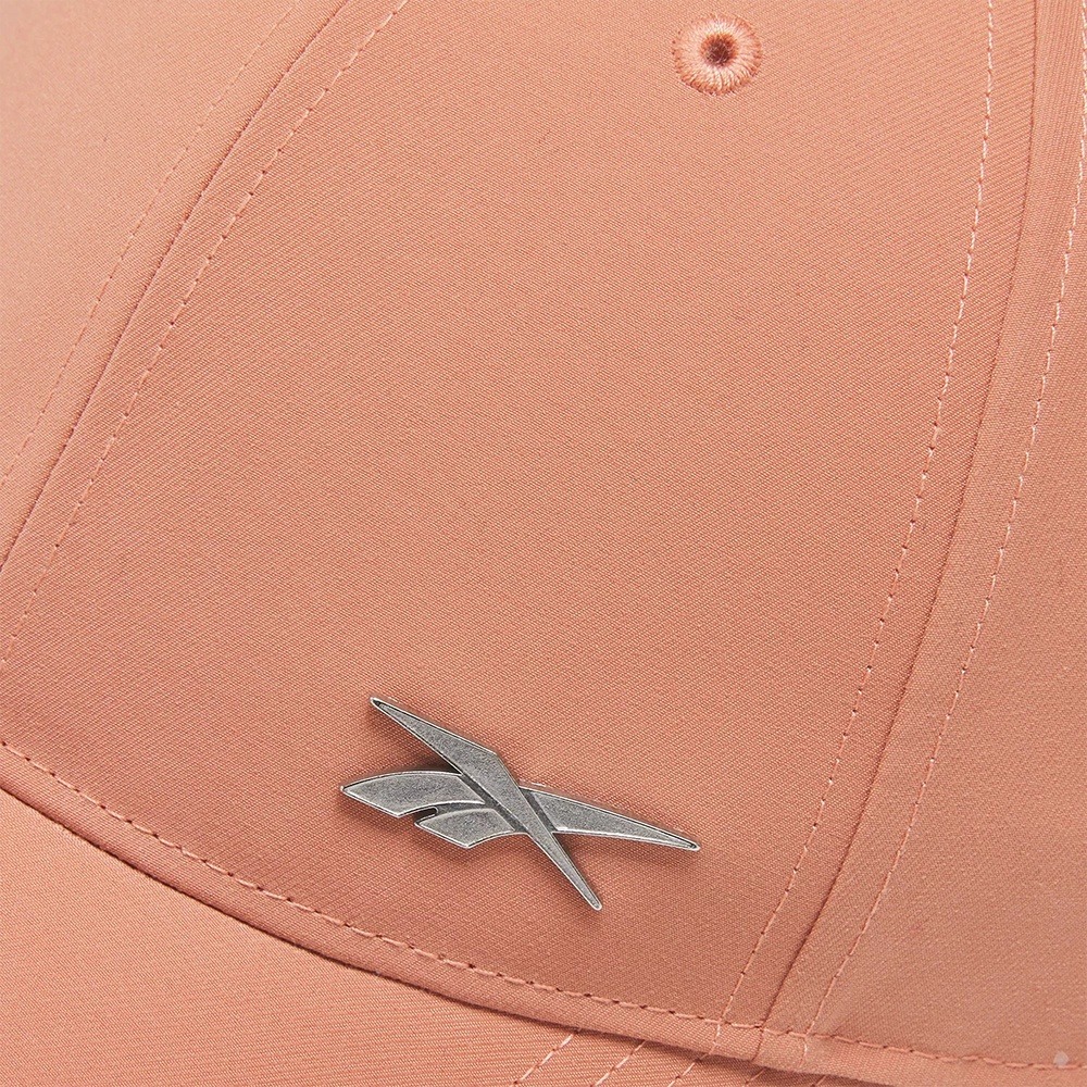 Бейсболка Reebok Badge Cap